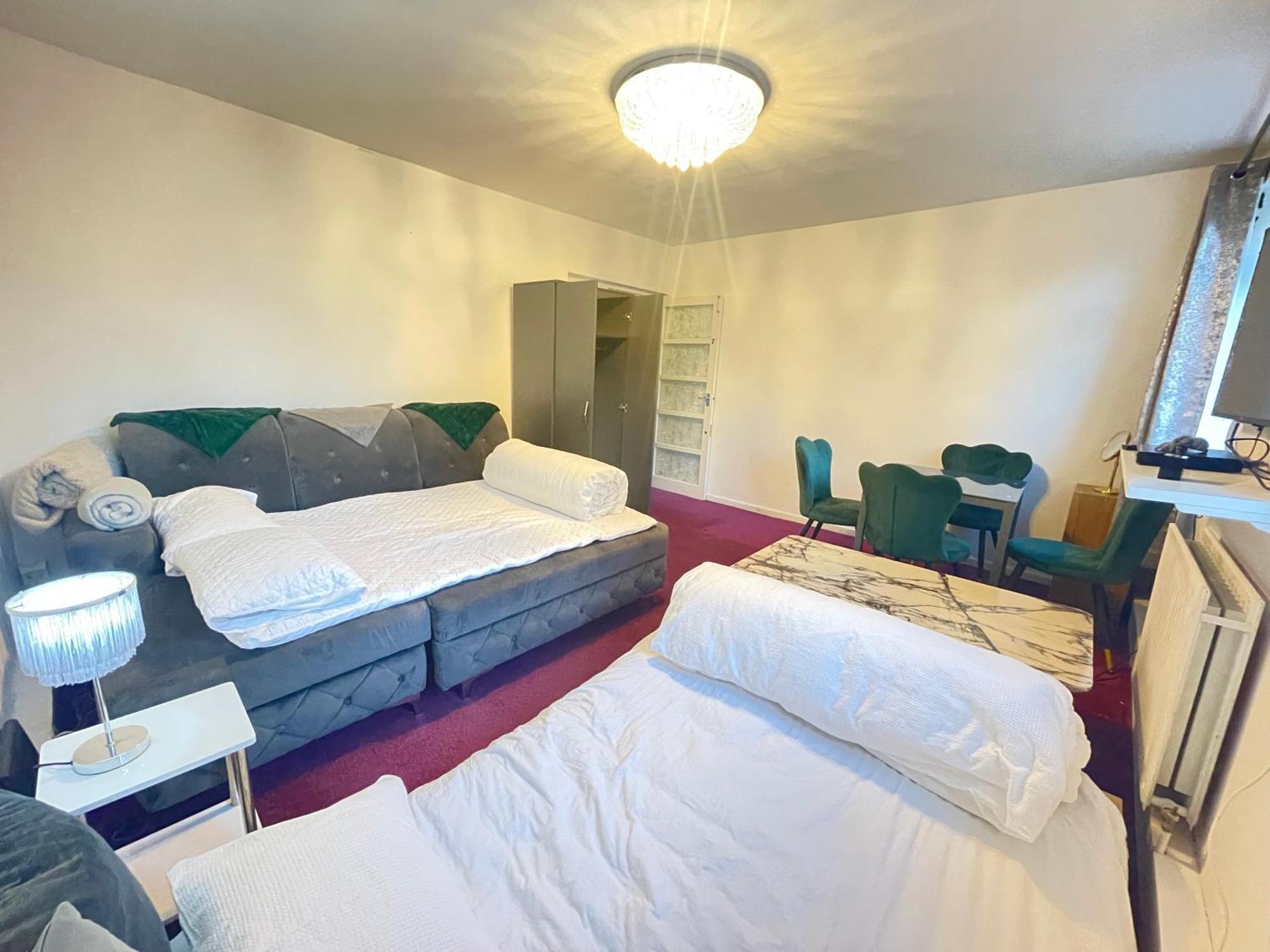 Room With Kitchen In Central London Exterior photo